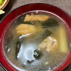 ねぎと木綿豆腐とわかめの味噌汁